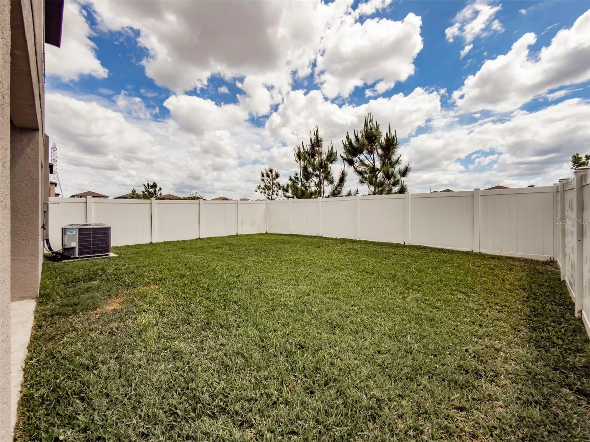 4712 Ron Eddie Tampa FL 33619