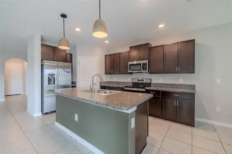 4712 Ron Eddie Tampa FL 33619