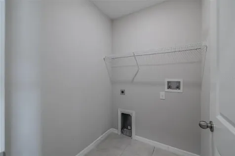 4712 Ron Eddie Tampa FL 33619