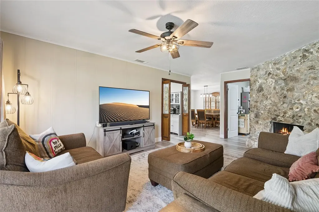 306 Hickory Drive Longwood FL 32779
