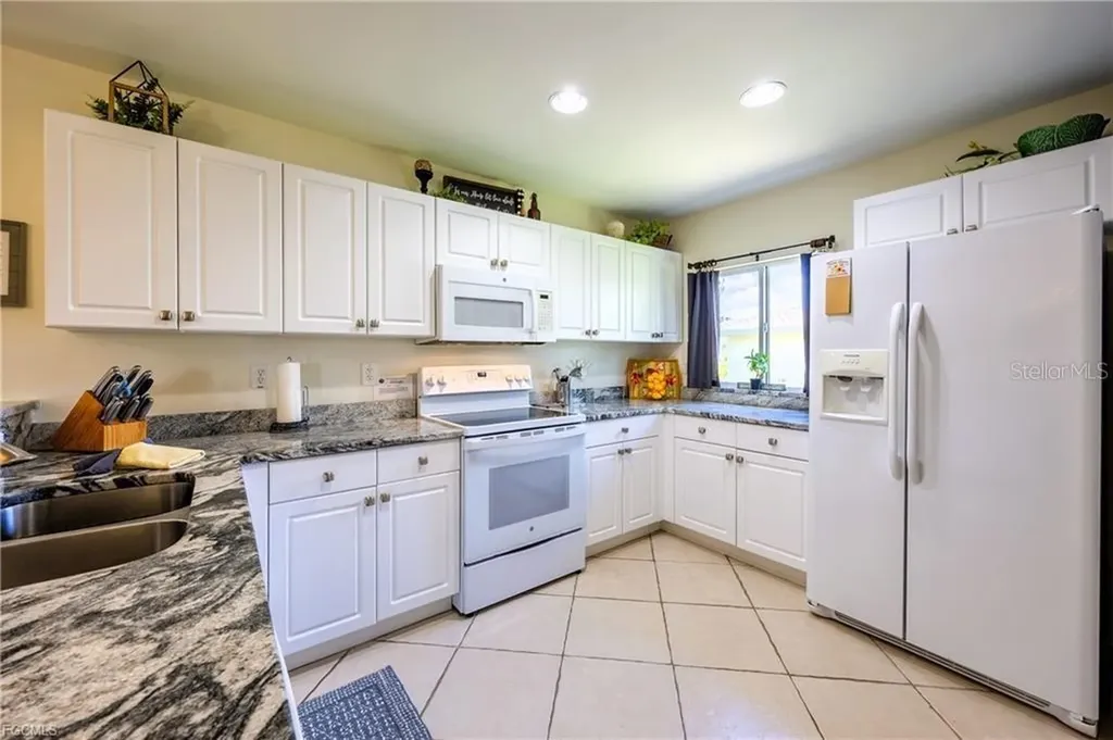 4522 SW 1st Avenue Cape Coral FL 33914