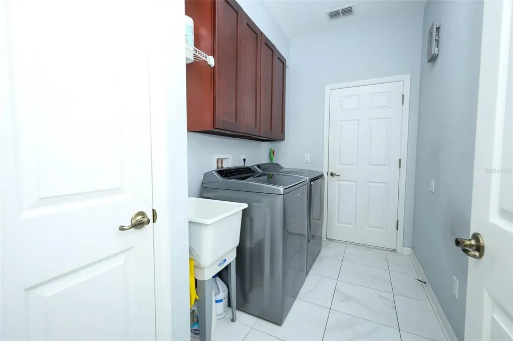 632 Venice Place Sanford FL 32771