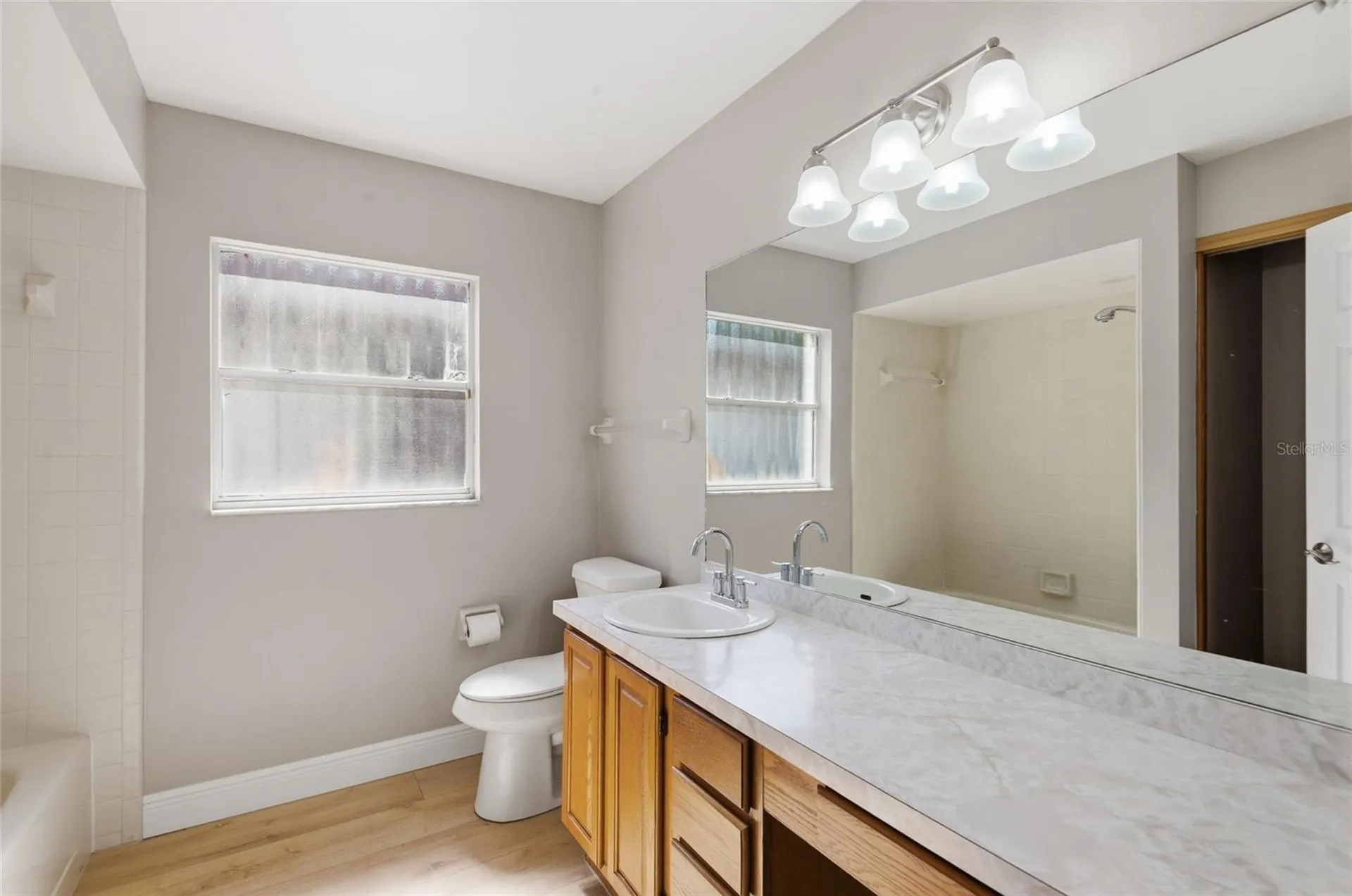5121 Stratemeyer Drive Orlando FL 32839