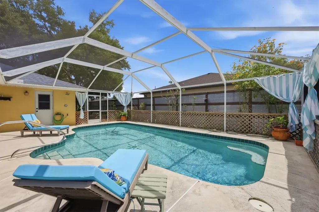 945 Macon Road Venice FL 34293