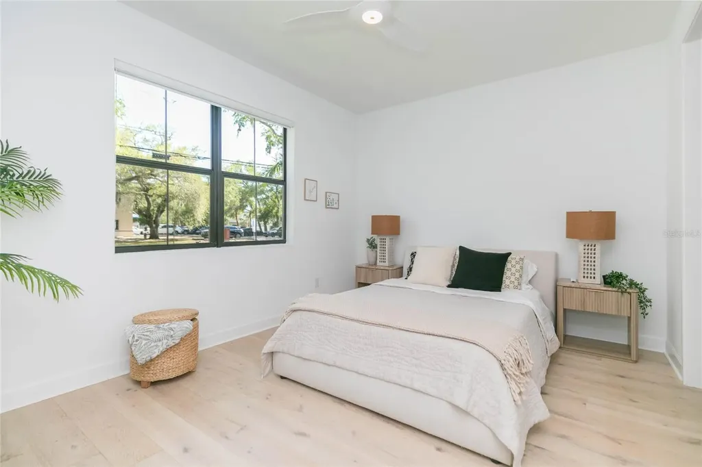 2851 W Gandy Boulevard Tampa FL 33611