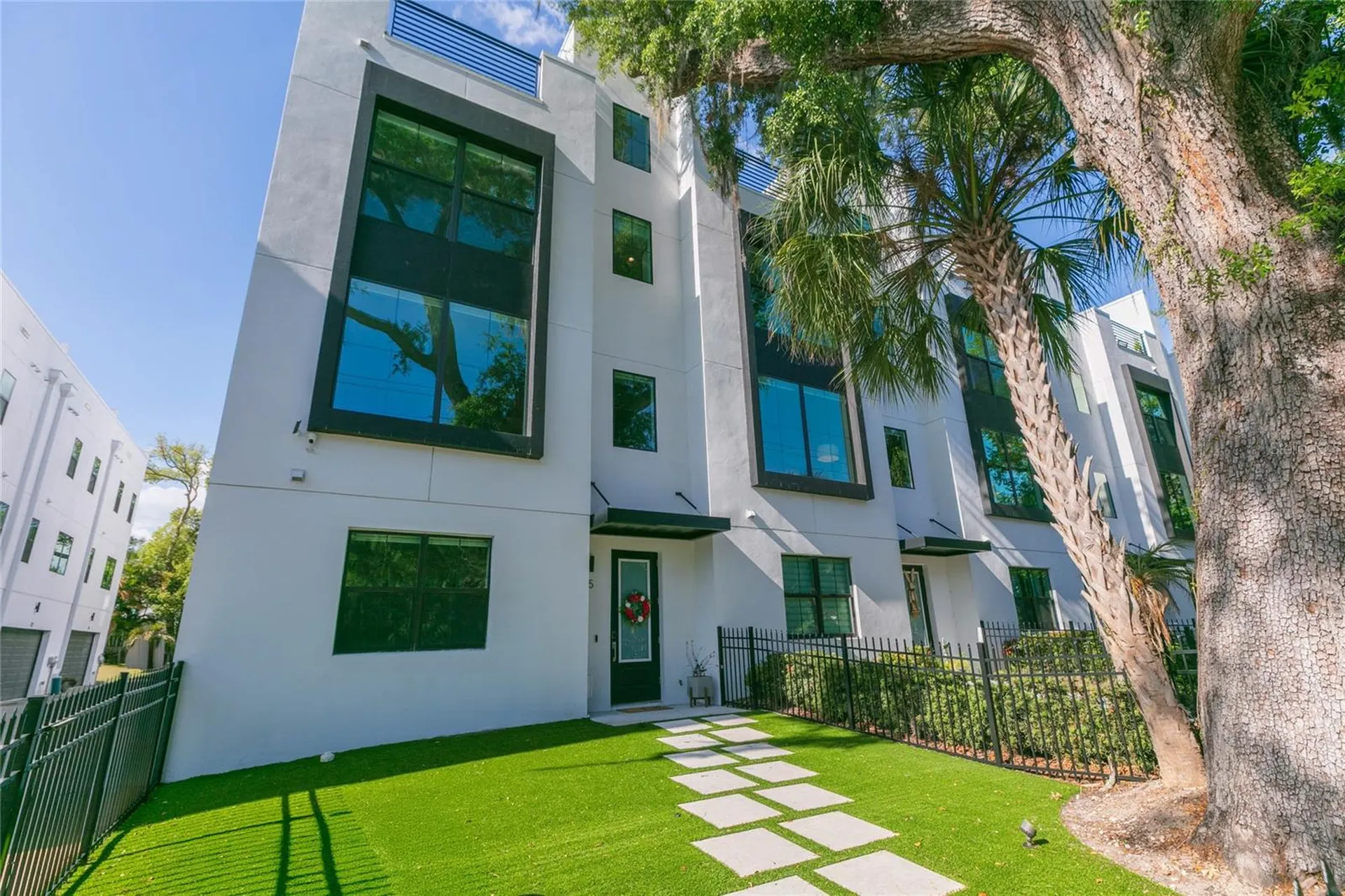 2851 W Gandy Boulevard Tampa FL 33611