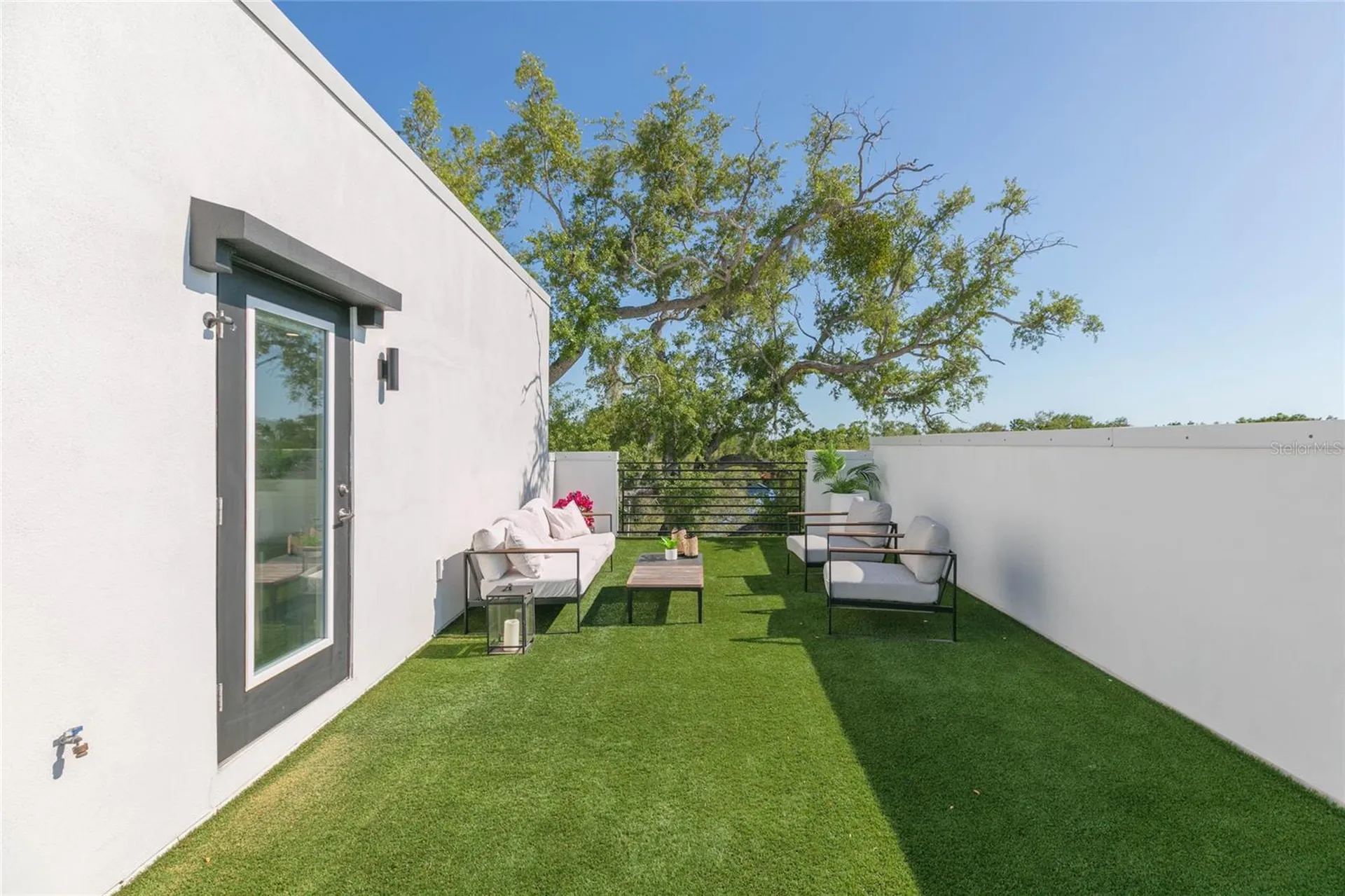 2851 W Gandy Boulevard Tampa FL 33611