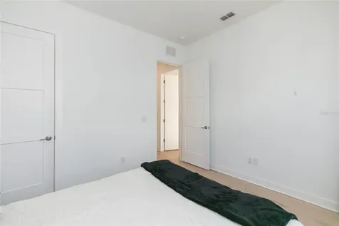 2851 W Gandy Boulevard Tampa FL 33611