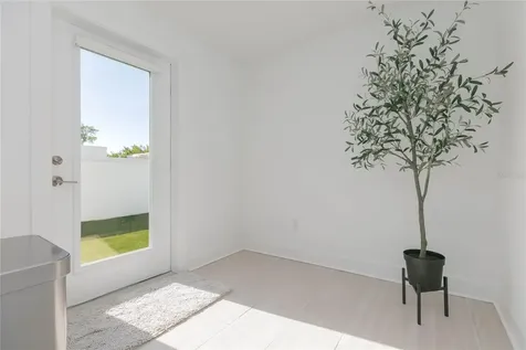 2851 W Gandy Boulevard Tampa FL 33611