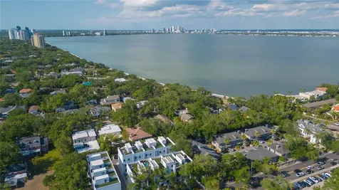 2851 W Gandy Boulevard Tampa FL 33611