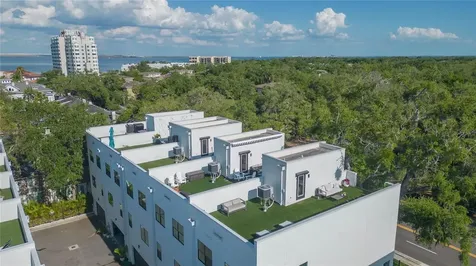 2851 W Gandy Boulevard Tampa FL 33611
