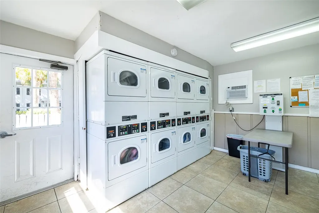 6950 Avenue Des Palais South Pasadena FL 33707