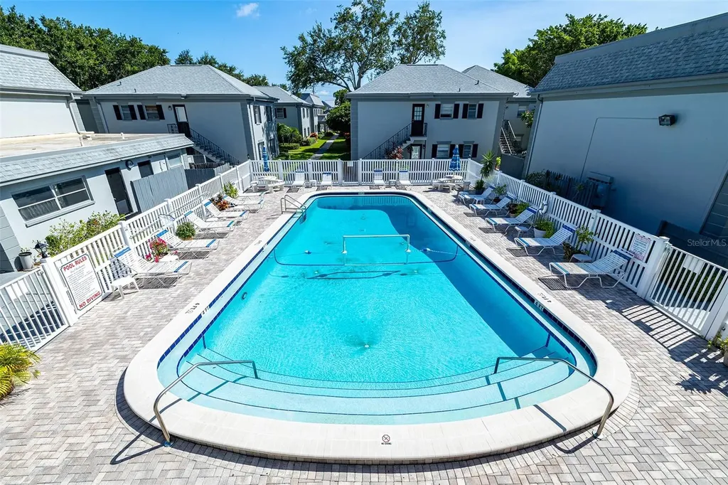 6950 Avenue Des Palais South Pasadena FL 33707