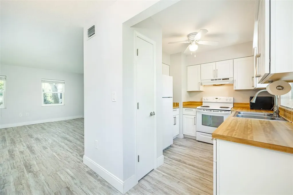 6950 Avenue Des Palais South Pasadena FL 33707