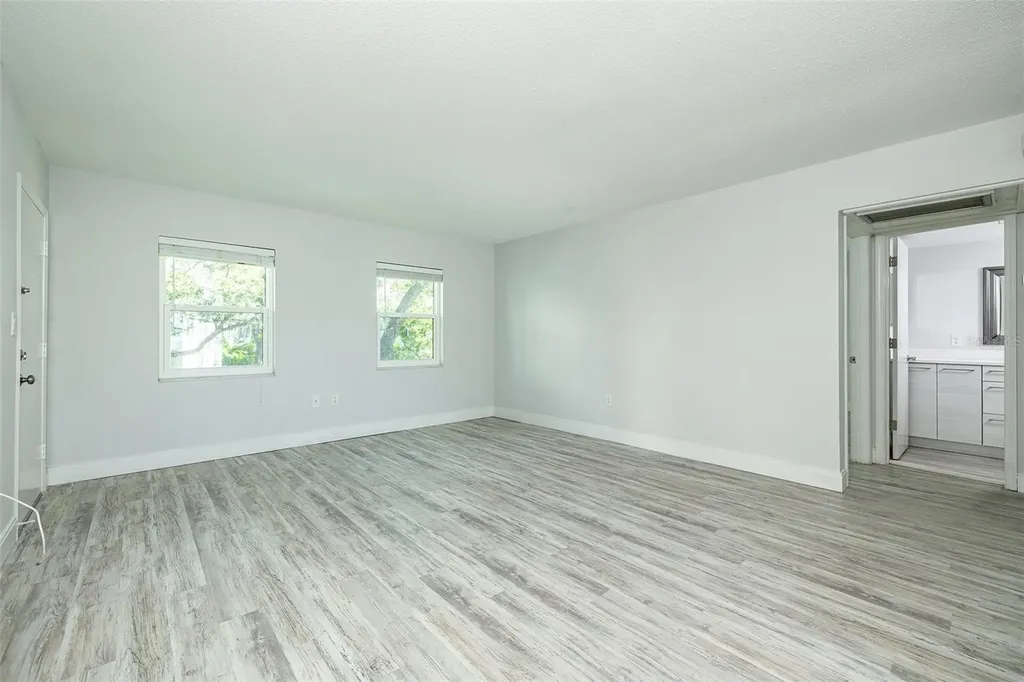 6950 Avenue Des Palais South Pasadena FL 33707
