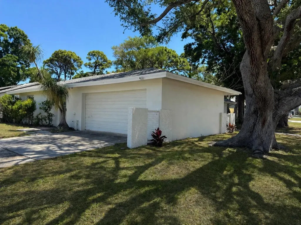 13999 80th Avenue Seminole FL 33776