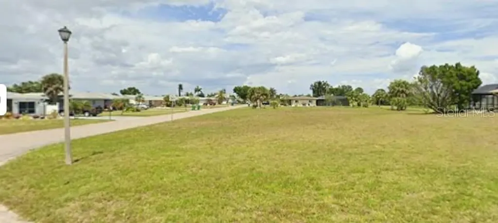 1 Golfview Road S Rotonda West FL 33947