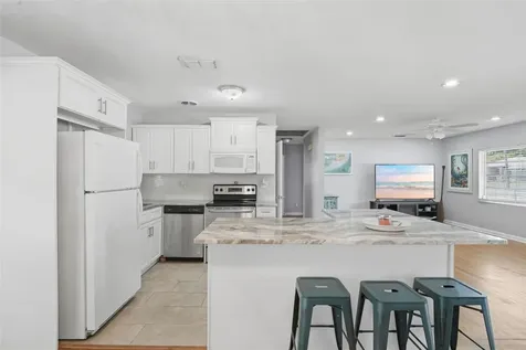 65 Community Drive Debary FL 32713