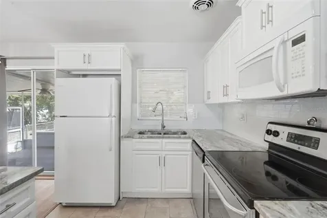 65 Community Drive Debary FL 32713