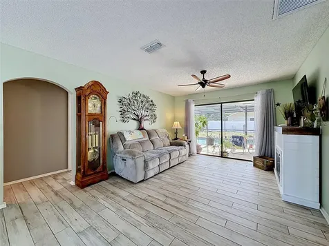 7810 Vienna Lane Port Richey FL 34668