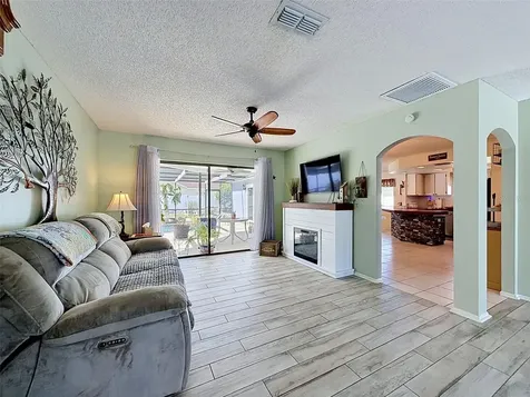 7810 Vienna Lane Port Richey FL 34668