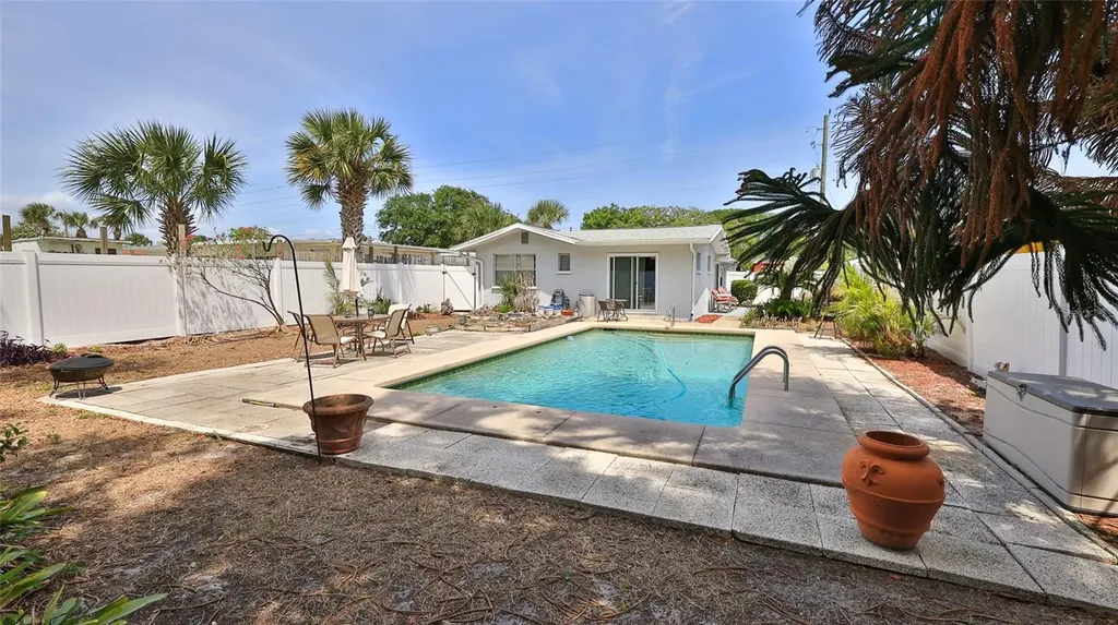 322 Zelda Boulevard Daytona Beach FL 32118
