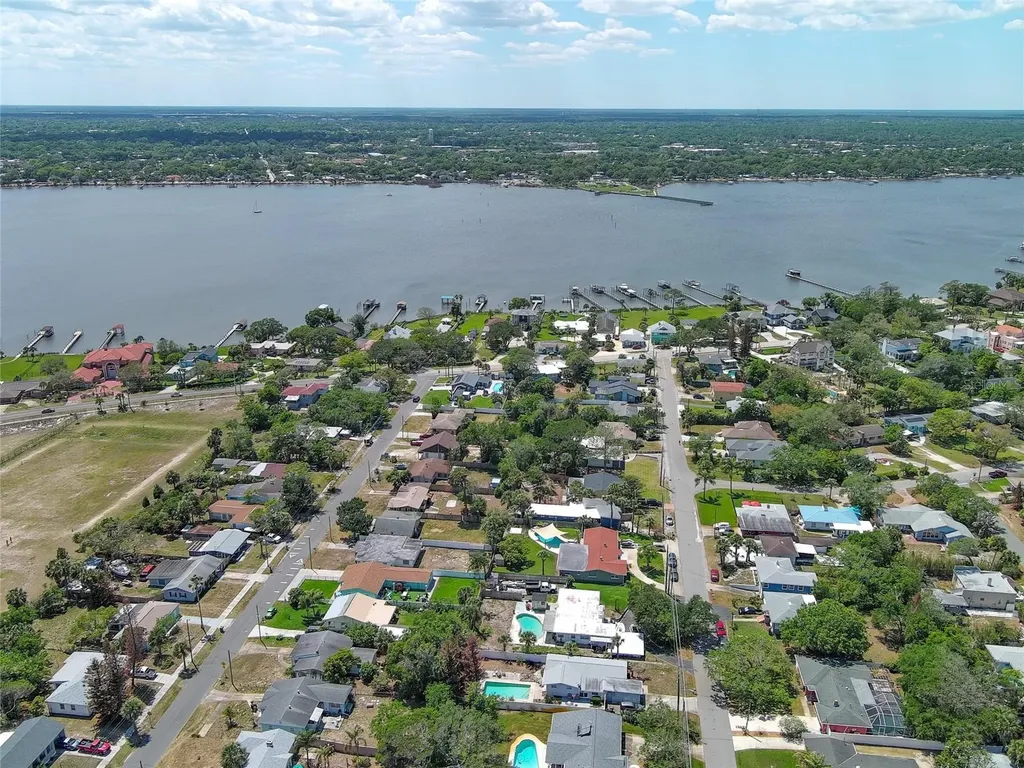 322 Zelda Boulevard Daytona Beach FL 32118