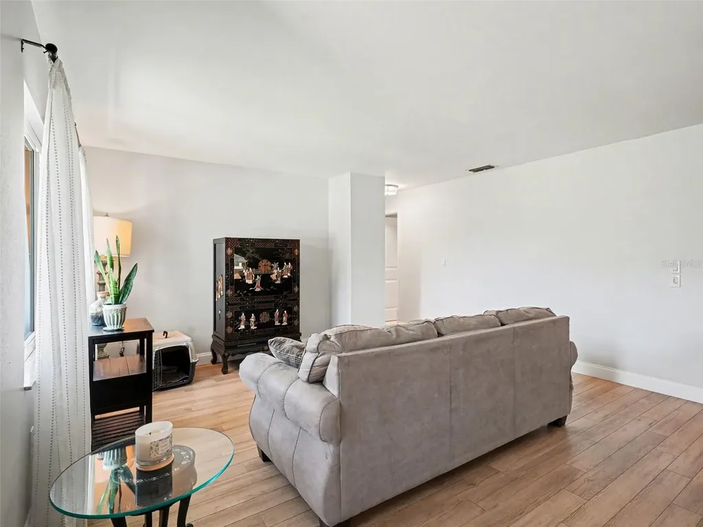 4440 Meadow Creek Circle Sarasota FL 34233
