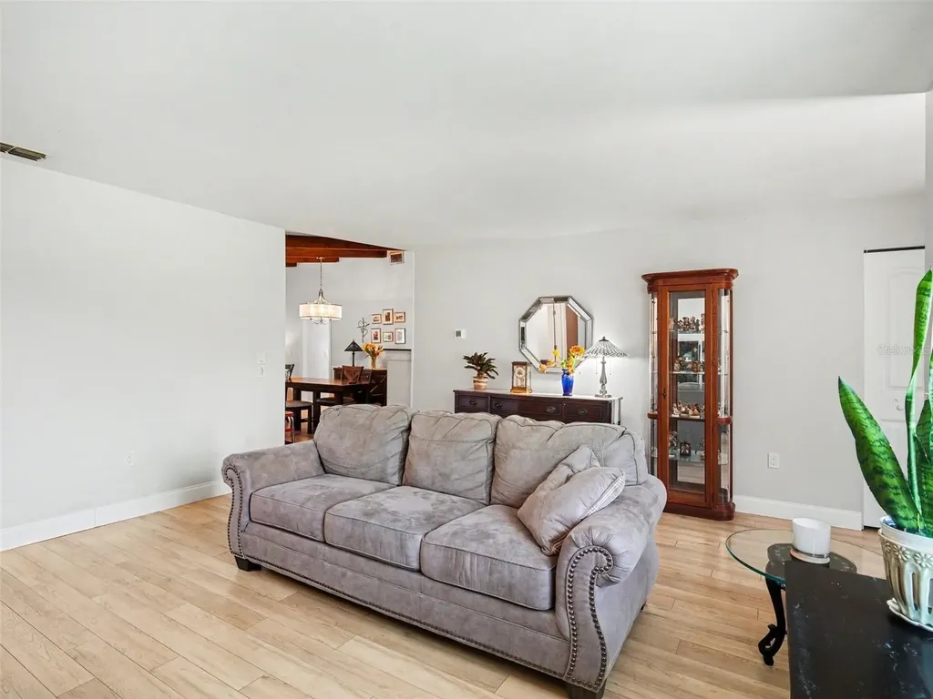 4440 Meadow Creek Circle Sarasota FL 34233