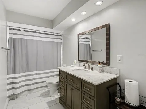 4440 Meadow Creek Circle Sarasota FL 34233