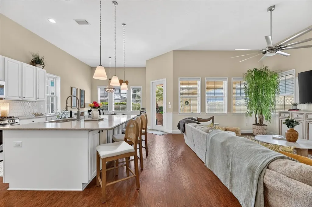 508 Winterside Drive Apollo Beach FL 33572