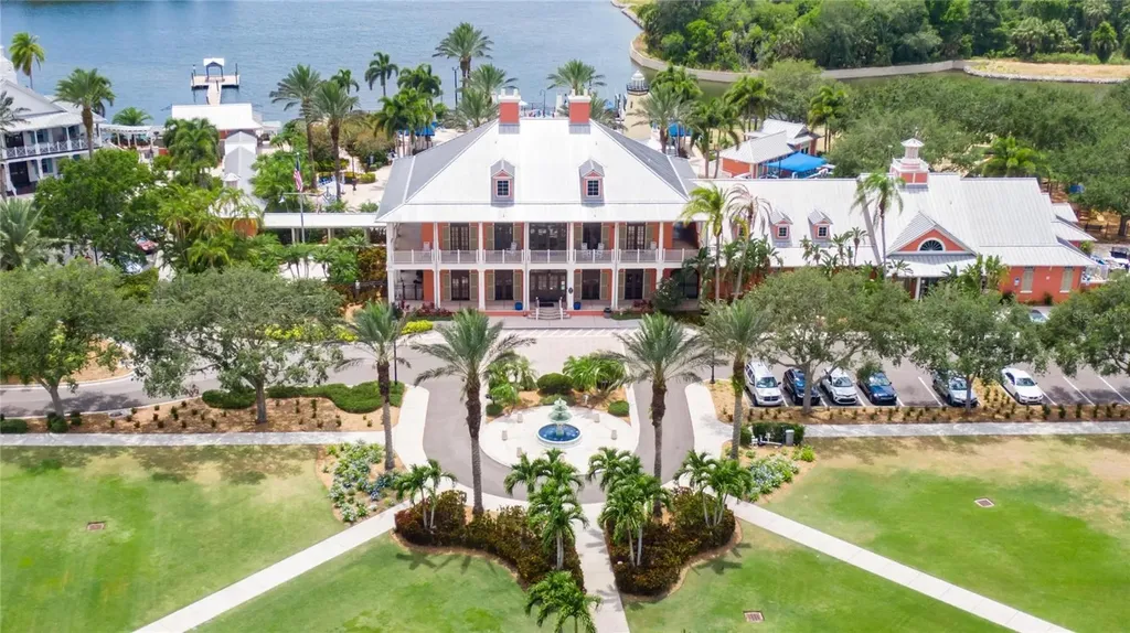 508 Winterside Drive Apollo Beach FL 33572
