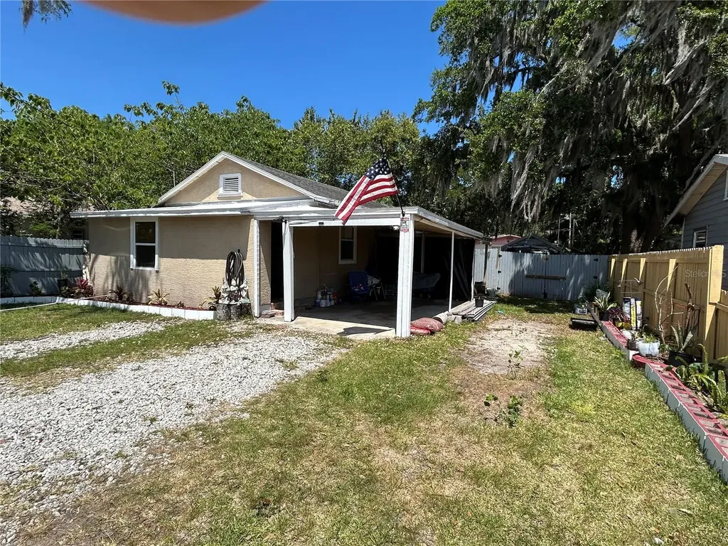 629 Holmes Avenue Daytona Beach FL 32114