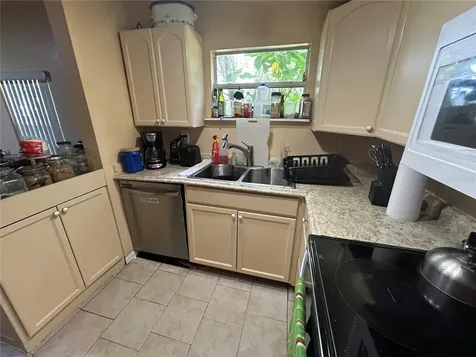 629 Holmes Avenue Daytona Beach FL 32114