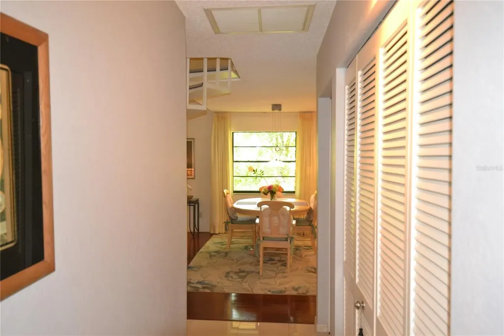 112 Lindsay Lane Oldsmar FL 34677