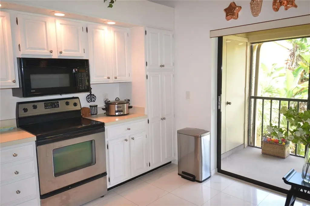 112 Lindsay Lane Oldsmar FL 34677