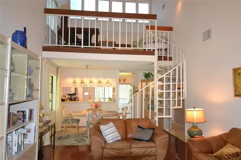 112 Lindsay Lane Oldsmar FL 34677