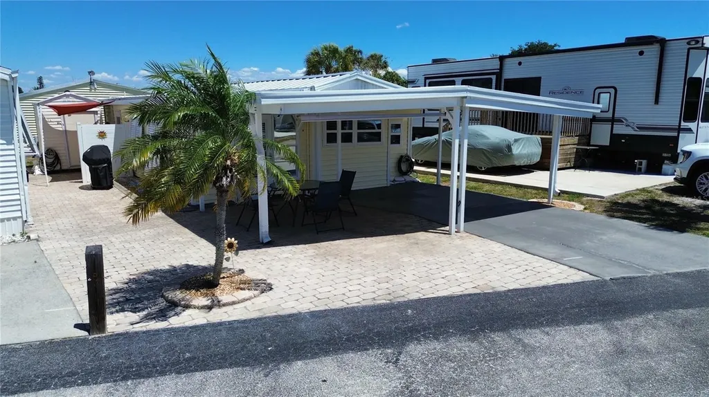 1475 Flamingo Drive Englewood FL 34224