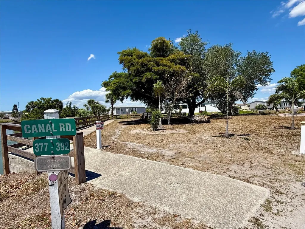 1475 Flamingo Drive Englewood FL 34224