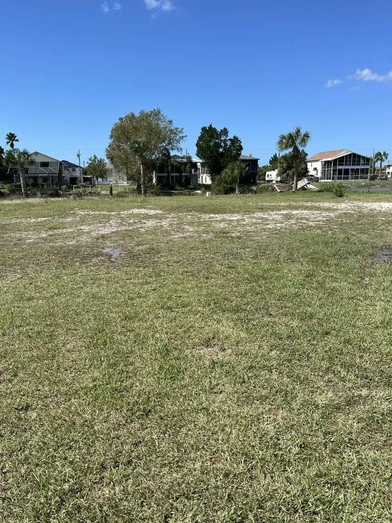 3341 Shoal Line Boulevard Hernando Beach FL 34607