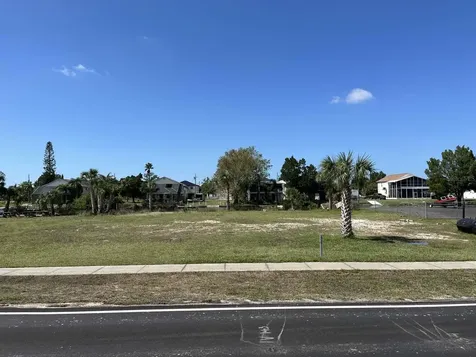 3341 Shoal Line Boulevard Hernando Beach FL 34607