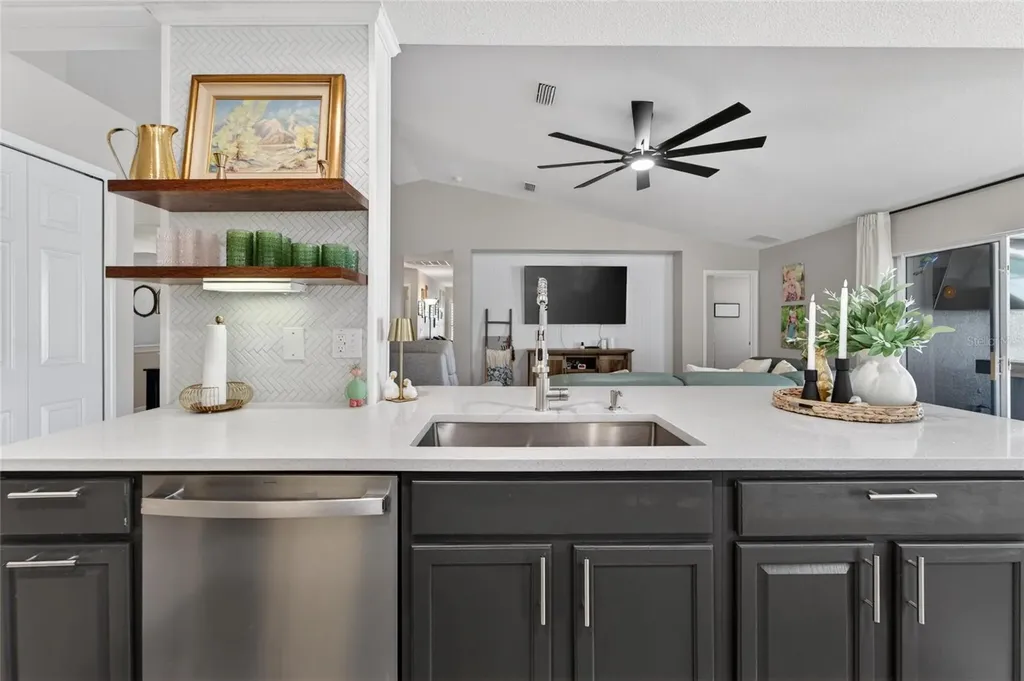 12034 Larson Lane Parrish FL 34219