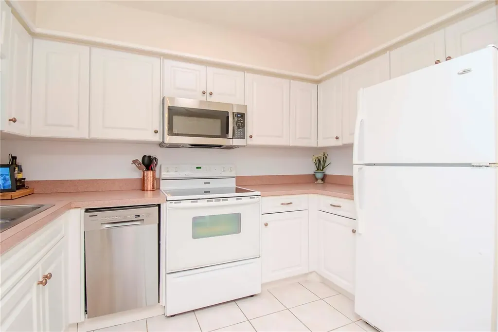 139 Field Avenue E Venice FL 34285