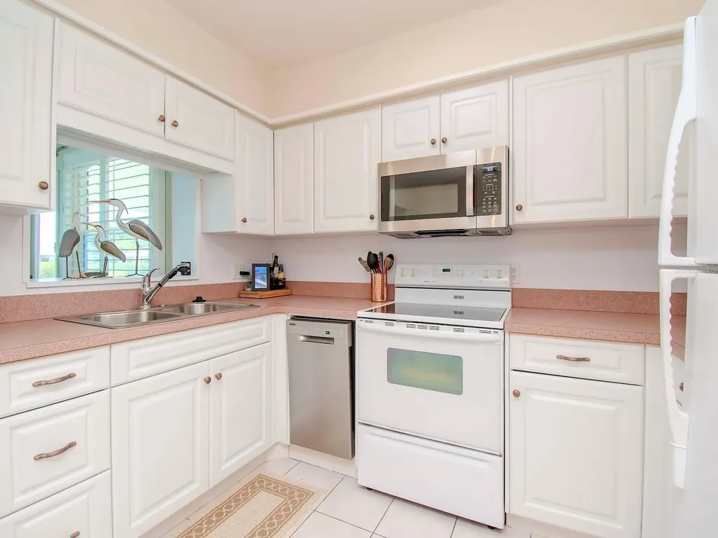 139 Field Avenue E Venice FL 34285
