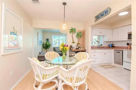 139 Field Avenue E Venice FL 34285