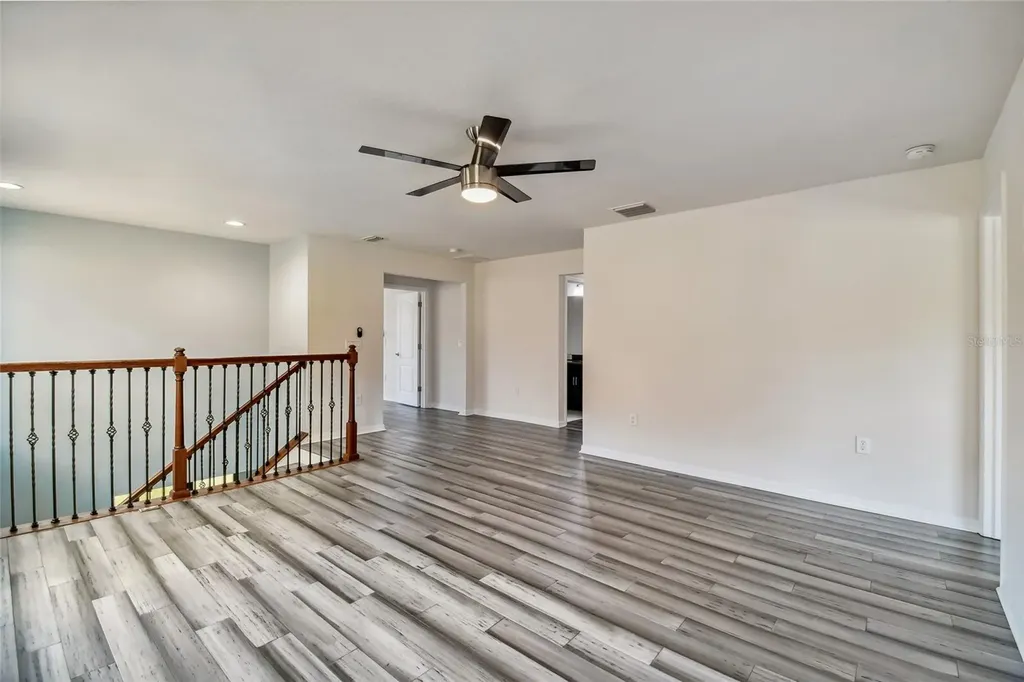 11027 Tahiti Isle Lane Tampa FL 33647