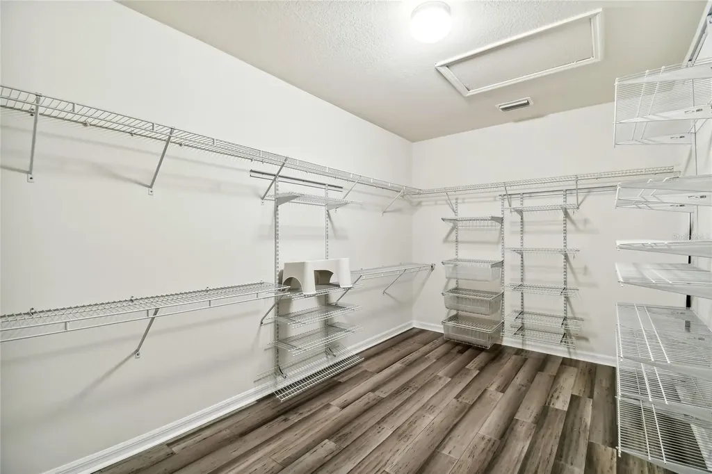 11027 Tahiti Isle Lane Tampa FL 33647