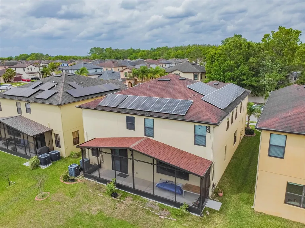 11027 Tahiti Isle Lane Tampa FL 33647