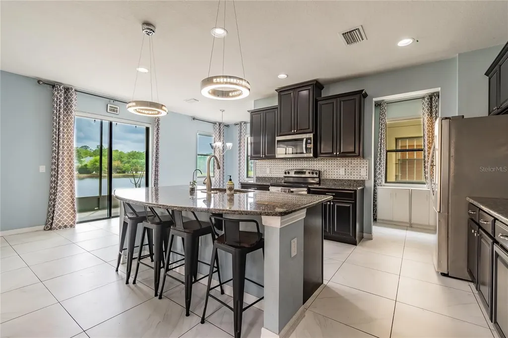 11027 Tahiti Isle Lane Tampa FL 33647