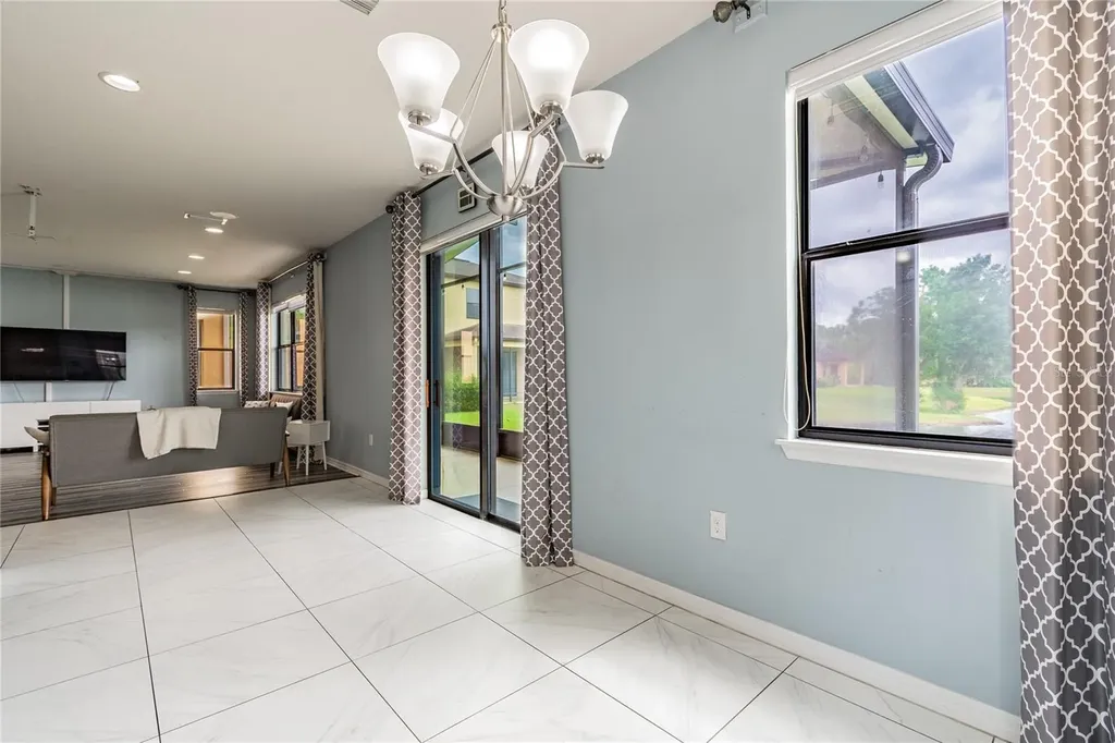 11027 Tahiti Isle Lane Tampa FL 33647